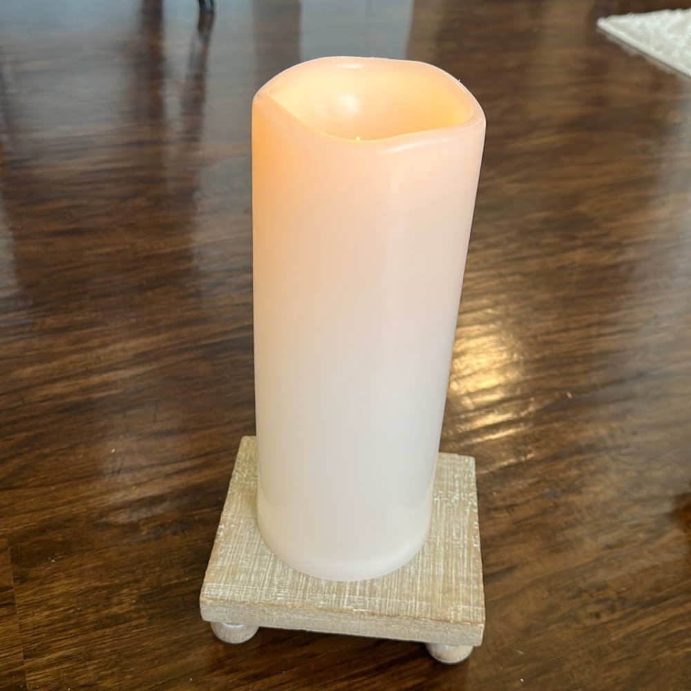 Blush Candle & Wooden Stand - set of 6